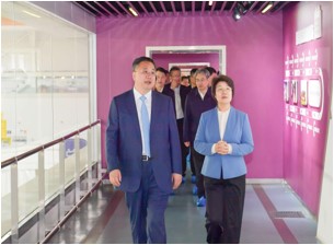 江蘇省政協主席張義珍一行就助力民營經濟健康發展、高質量發展來吳變進行深度走訪調研